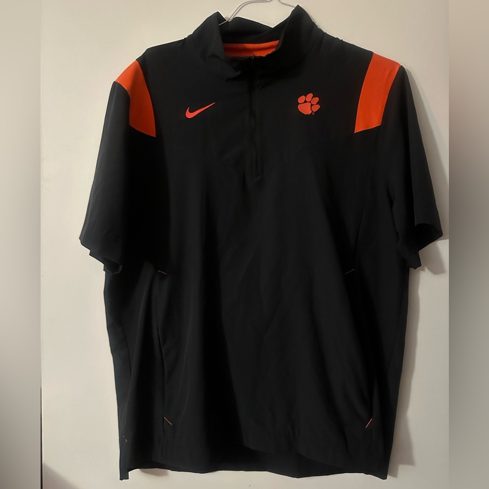 Nike Men's Black and Orange Clemson short sleeve wind breaker